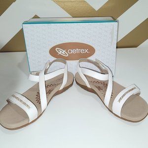 Women's / Aetrex / Gabby Sandal / White
